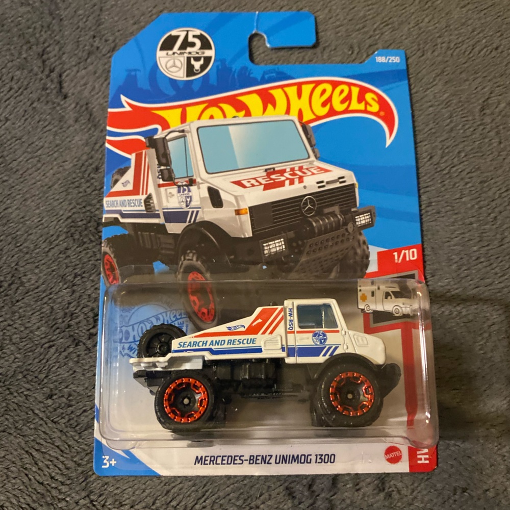 “🥦5/$25🥦". Hot Wheels Mercedes Benz Unimog 1300